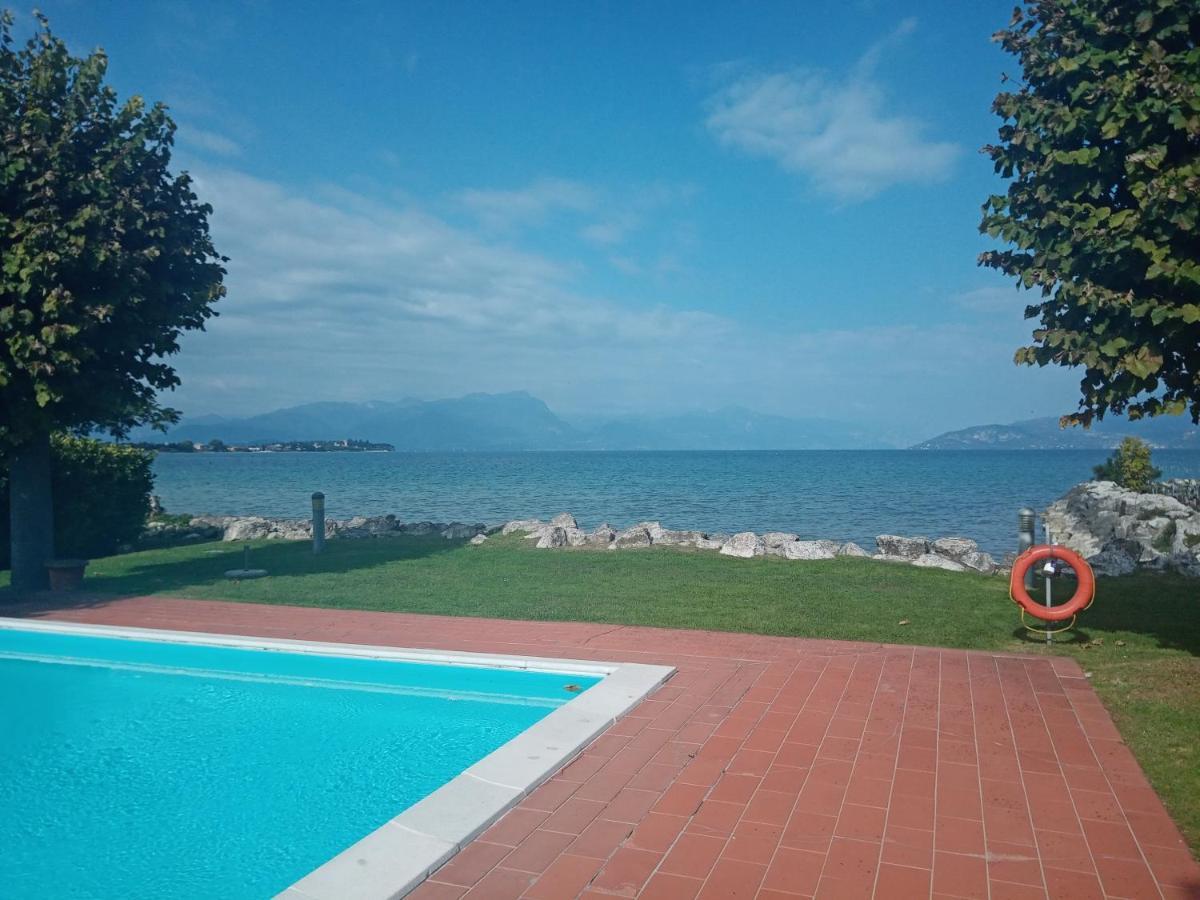 Casa Lugana 19 - Monolocale Con Piscina Direttamente A Lago Sirmione Exterior photo
